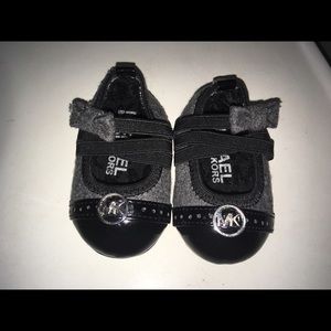MK shoes sz 1